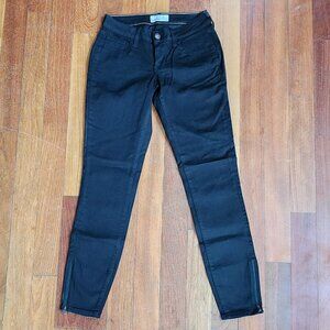 NWOT Old Navy Black Skinny Jeans Pants Size 6